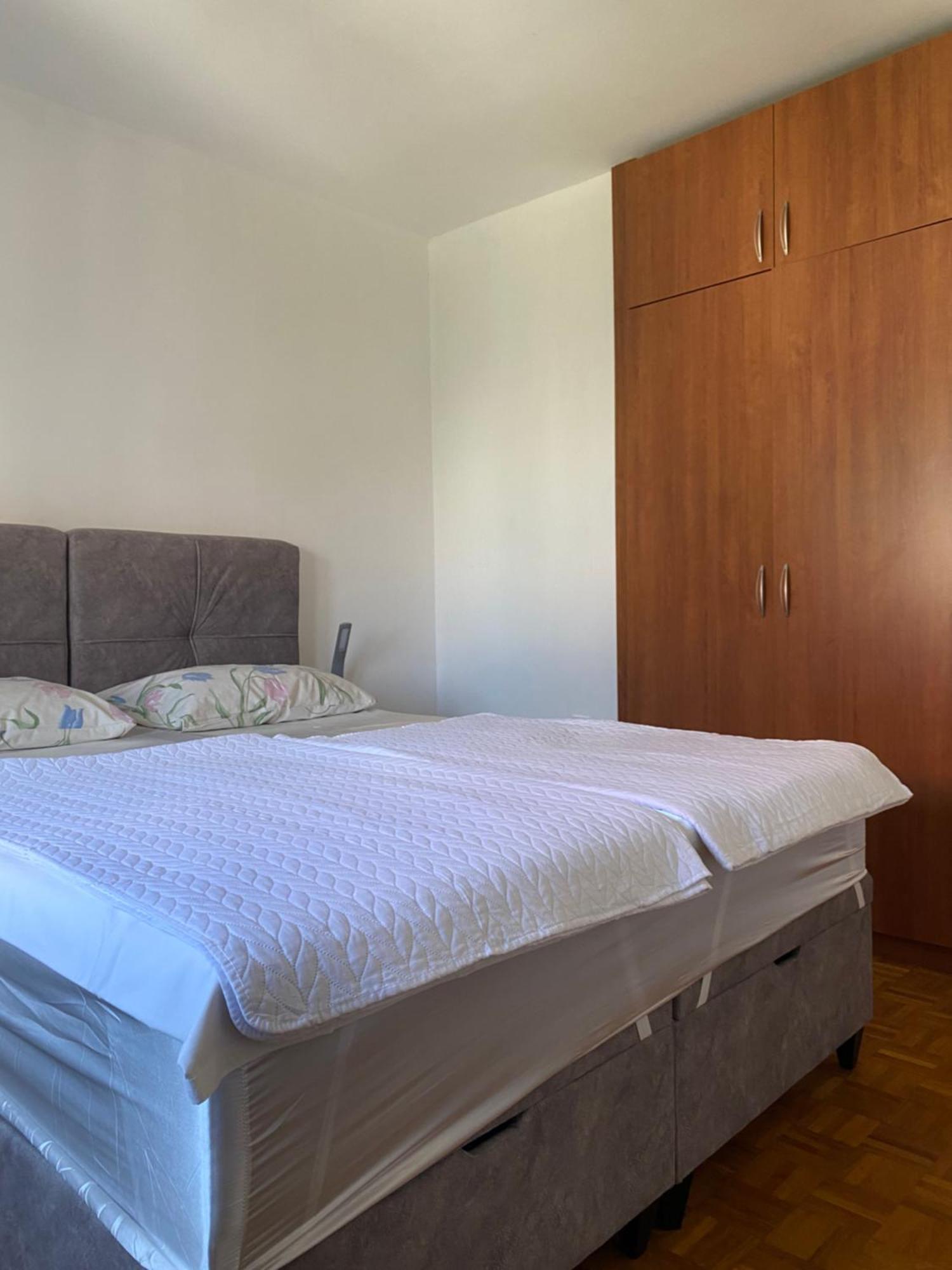 Apartments Zara מראה חיצוני תמונה